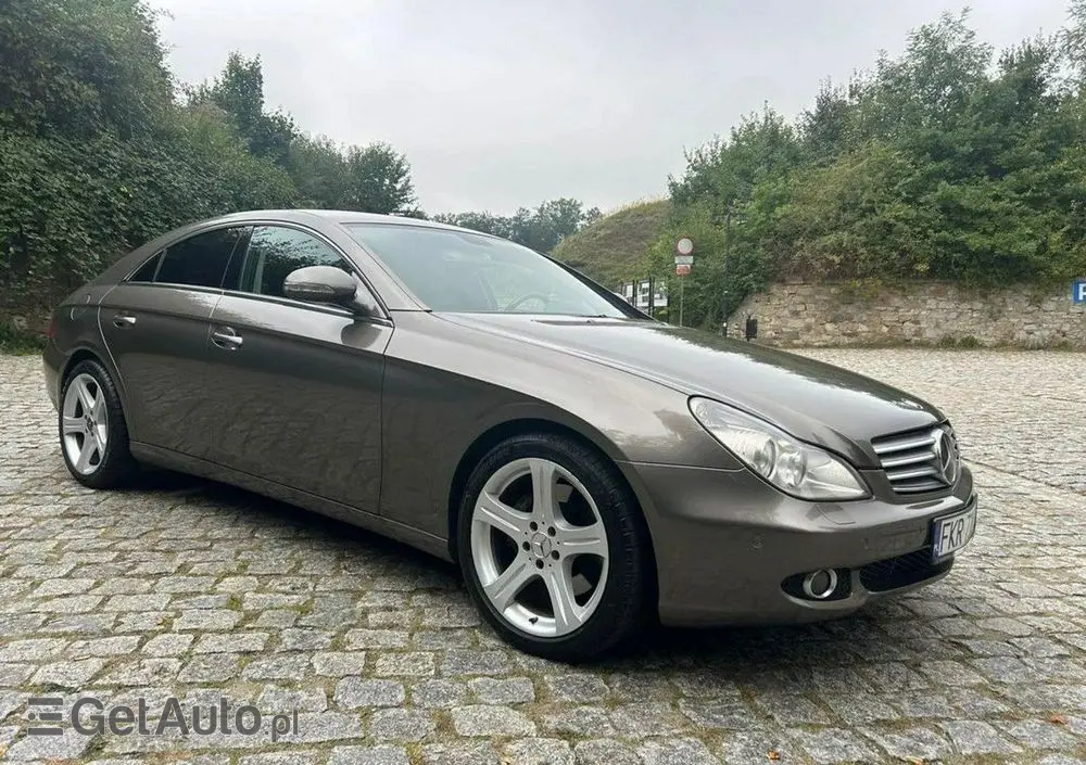 MERCEDES-BENZ CLS 500