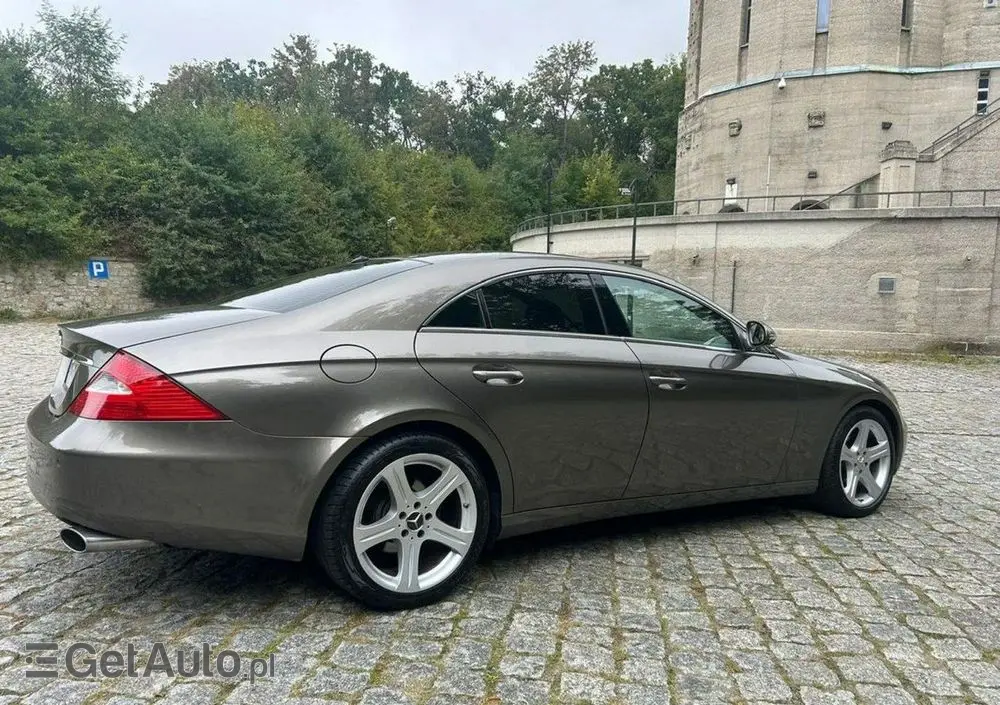 MERCEDES-BENZ CLS 500