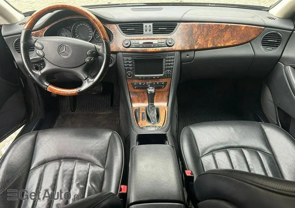 MERCEDES-BENZ CLS 500