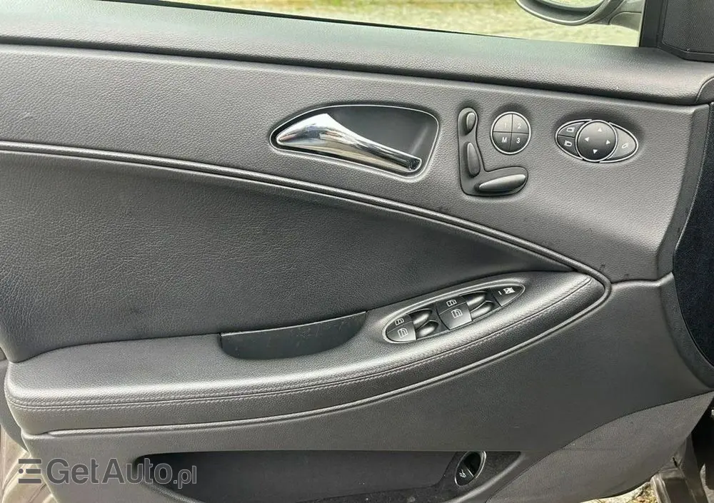 MERCEDES-BENZ CLS 500