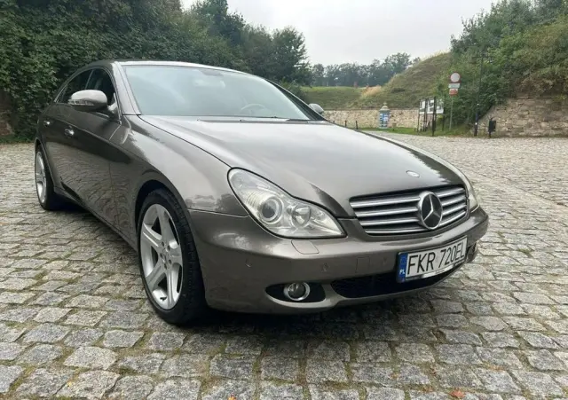 MERCEDES-BENZ CLS 500