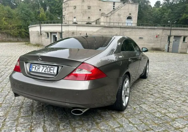 MERCEDES-BENZ CLS 500