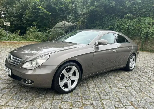 MERCEDES-BENZ CLS 500
