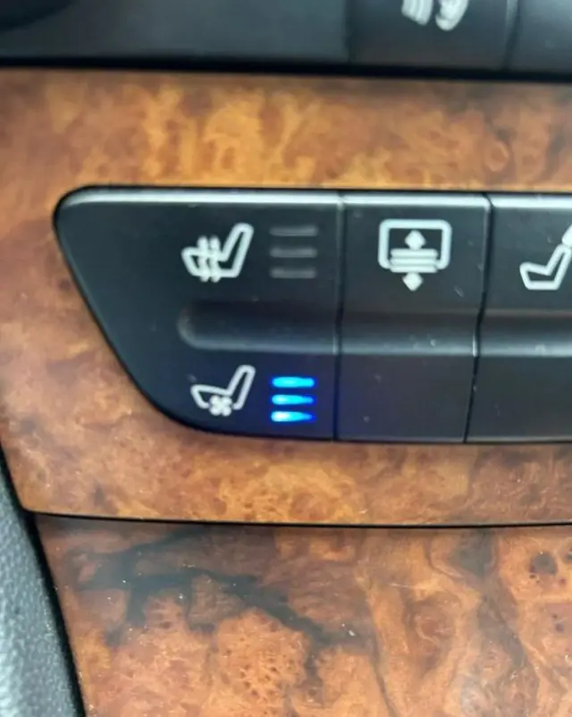 MERCEDES-BENZ CLS 500