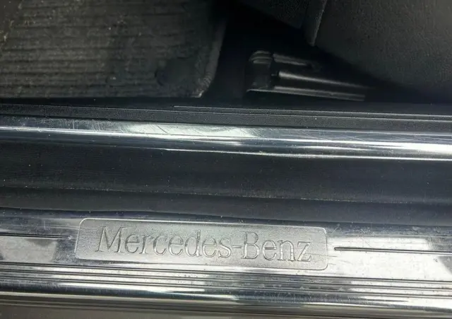 MERCEDES-BENZ CLS 500