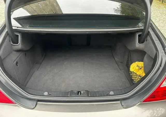 MERCEDES-BENZ CLS 500