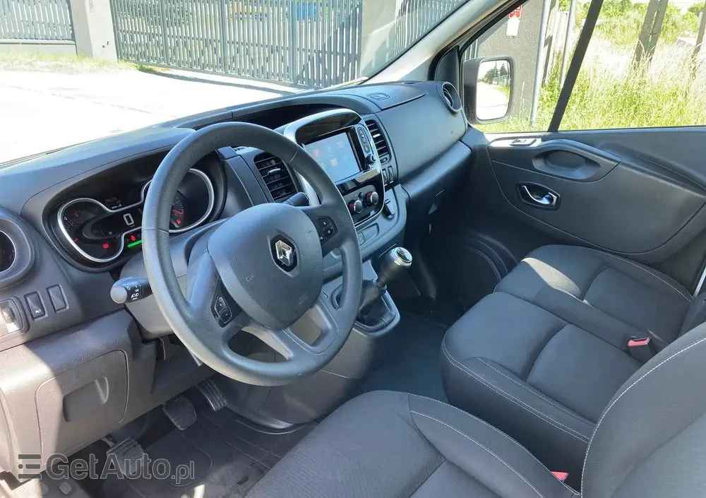 RENAULT TRAFIC 2.0 dCi 170 KM, 6 osób, SALON POLSKA, faktura VAT 23%, serwisowany 