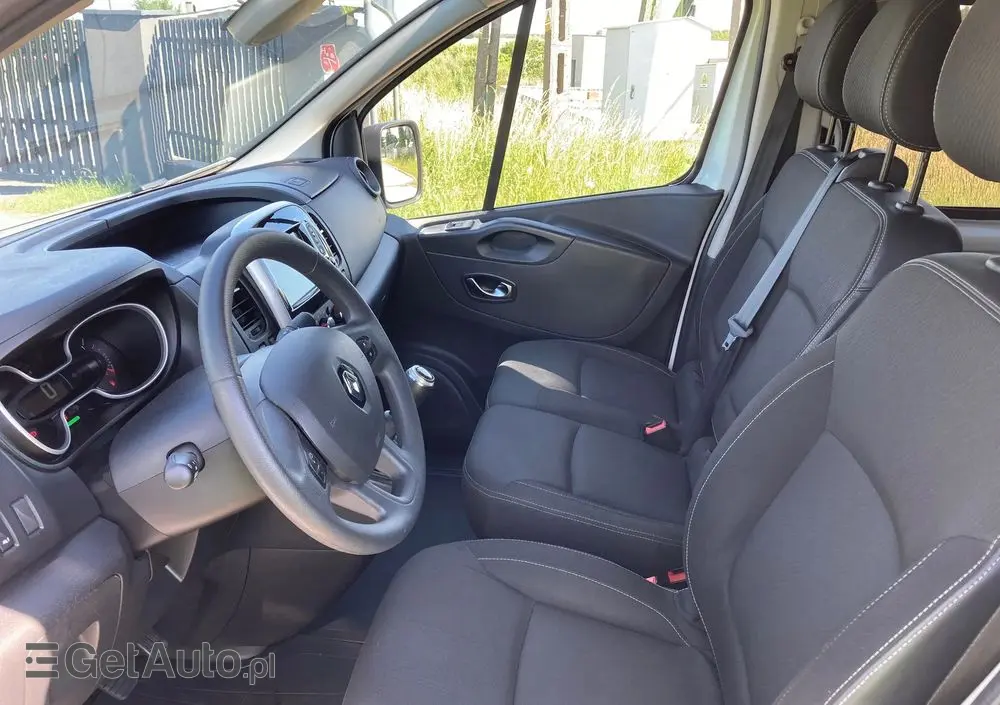 RENAULT TRAFIC 2.0 dCi 170 KM, 6 osób, SALON POLSKA, faktura VAT 23%, serwisowany 