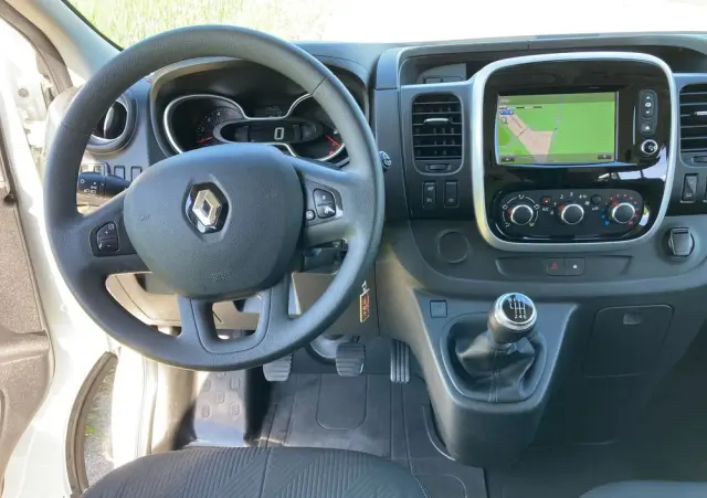 RENAULT TRAFIC 2.0 dCi 170 KM, 6 osób, SALON POLSKA, faktura VAT 23%, serwisowany 