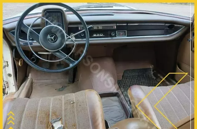 MERCEDES-BENZ 230 