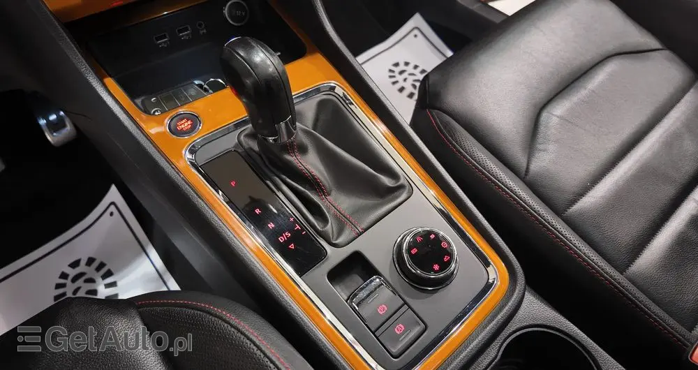 SEAT Ateca 2.0 TSI 4Drive DSG OPF FR BLACK EDITION