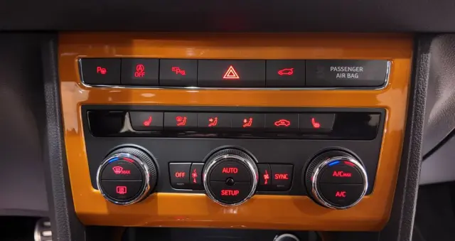 SEAT Ateca 2.0 TSI 4Drive DSG OPF FR BLACK EDITION