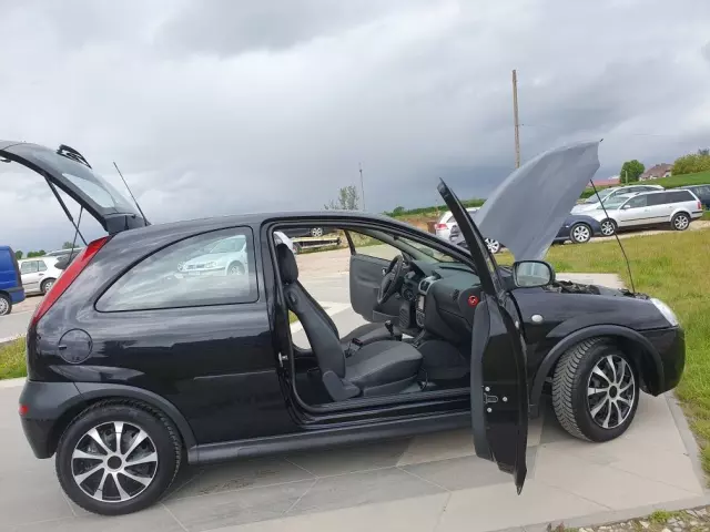 OPEL Corsa 