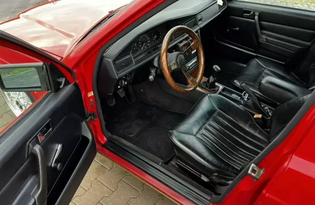 MERCEDES-BENZ W 201 (190) 