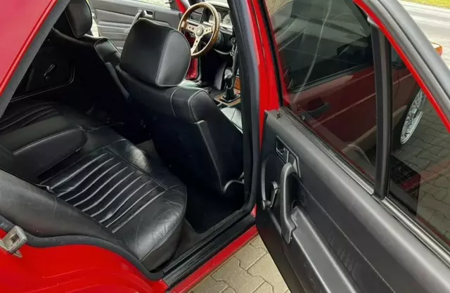 MERCEDES-BENZ W 201 (190) 