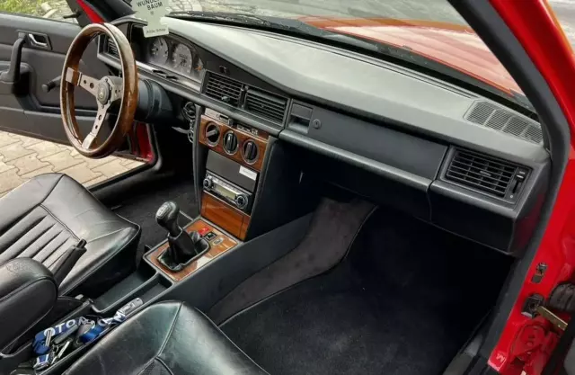 MERCEDES-BENZ W 201 (190) 