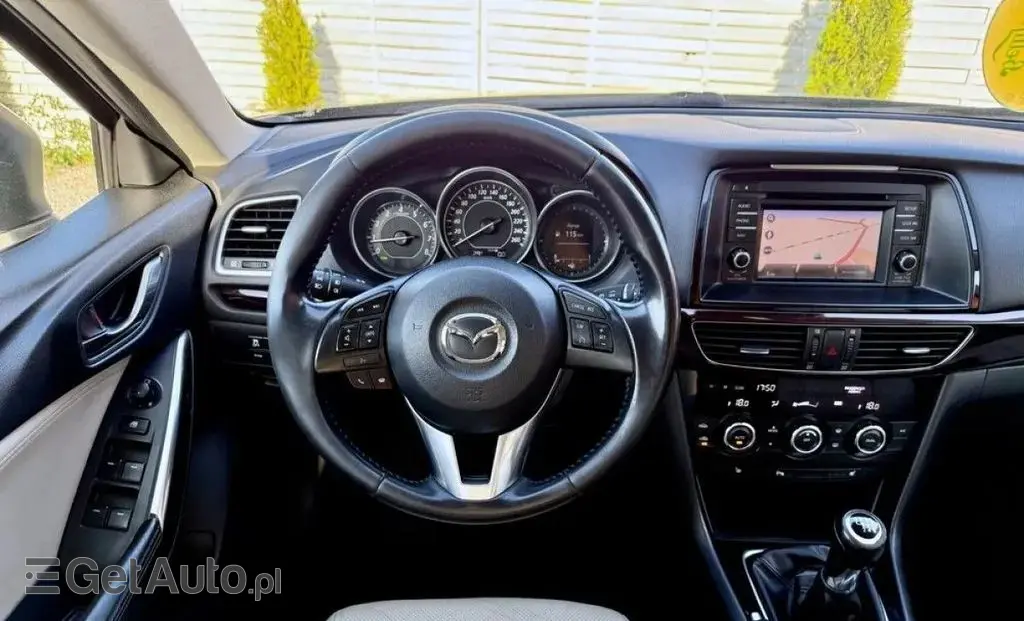 MAZDA 6 