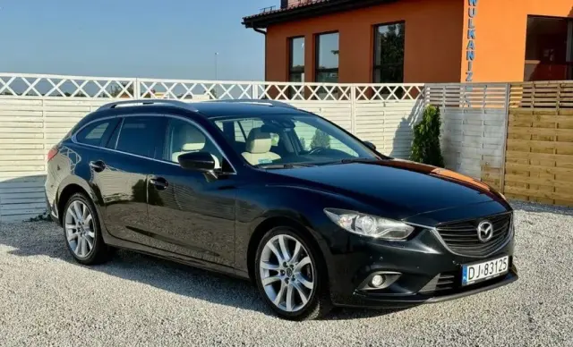 MAZDA 6 