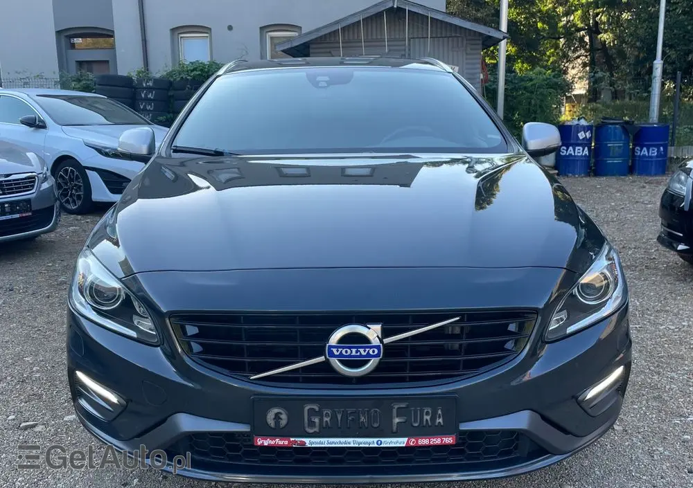 VOLVO V60 D3 AWD R-Design