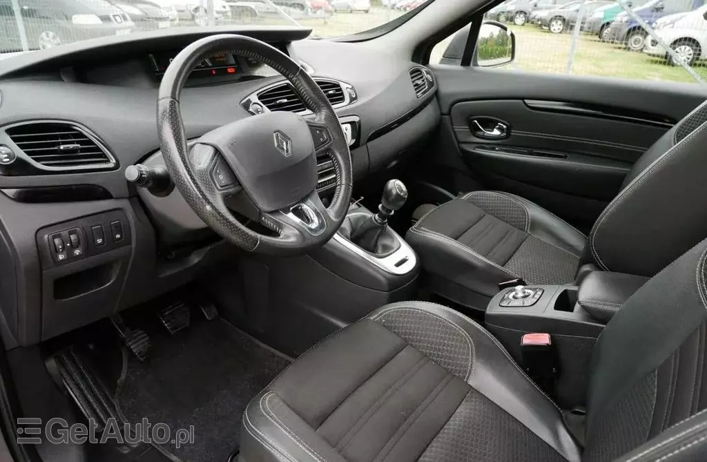 RENAULT Grand Scenic 