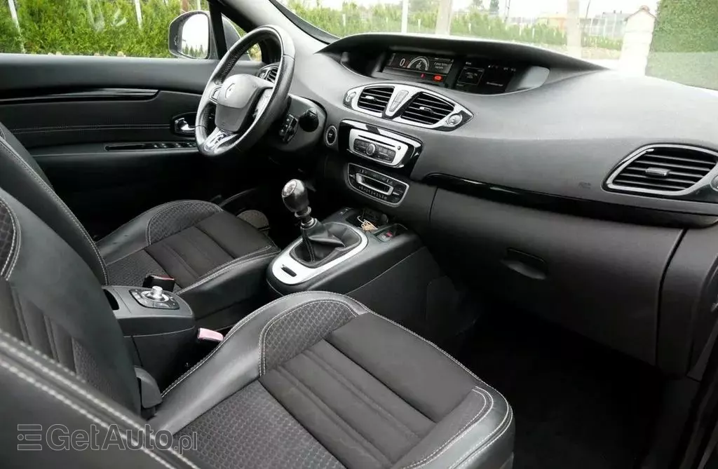 RENAULT Grand Scenic 