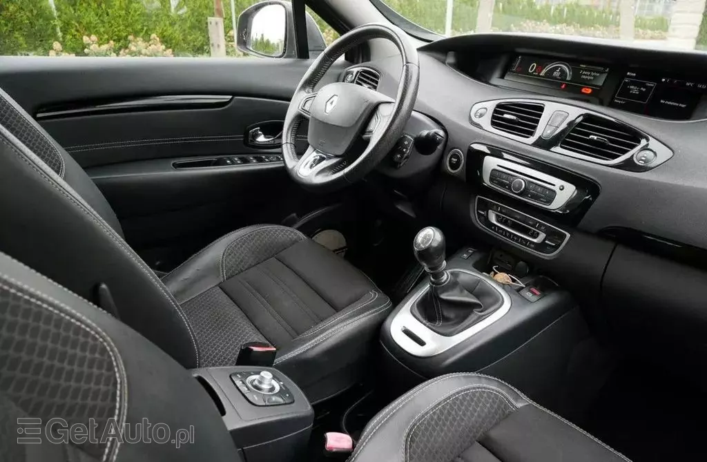 RENAULT Grand Scenic 