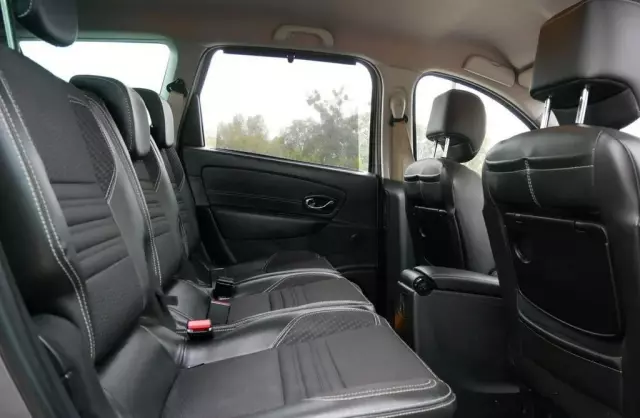 RENAULT Grand Scenic 