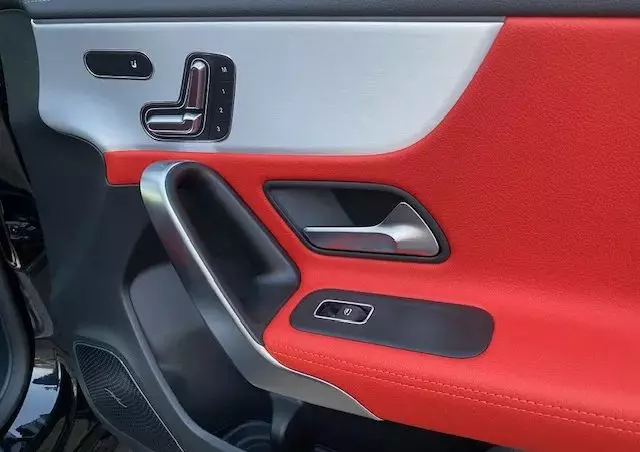 MERCEDES-BENZ Klasa A 45 S AMG 4-Matic 8G-DCT