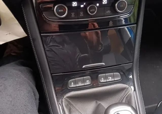 OPEL Grandland X 1.2 Start/Stop Business INNOVATION