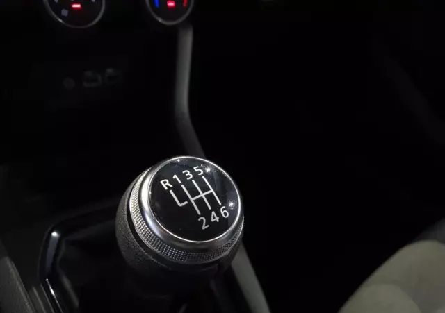 RENAULT Clio 1.0 TCe Evolution