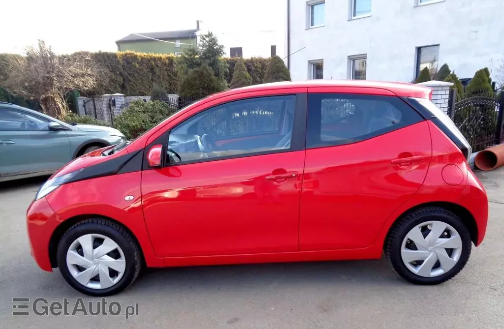 TOYOTA Aygo X 