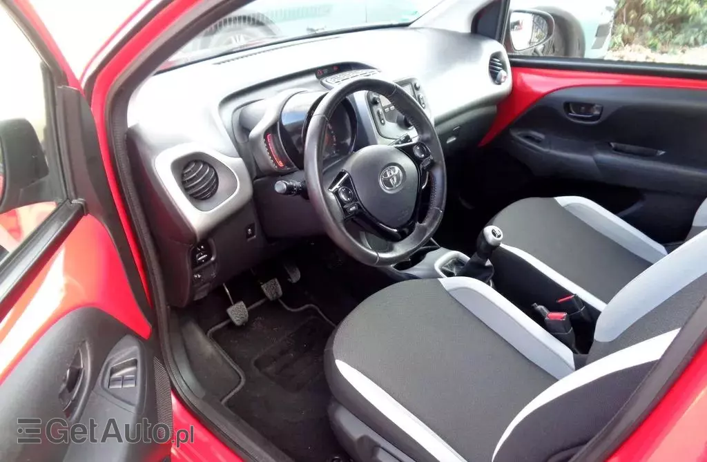 TOYOTA Aygo X 