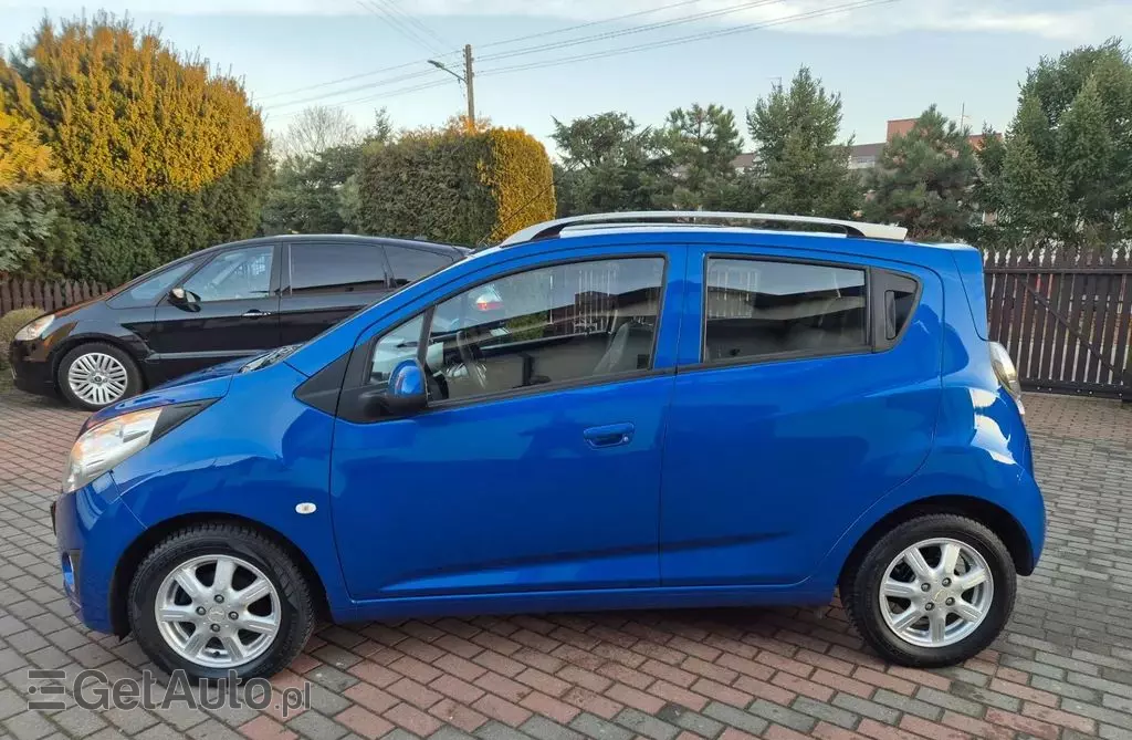 CHEVROLET Spark 