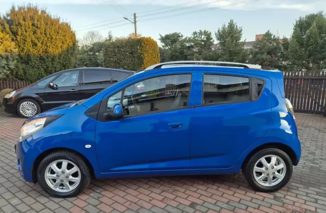 CHEVROLET Spark 