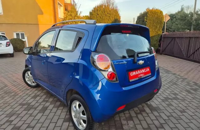CHEVROLET Spark 