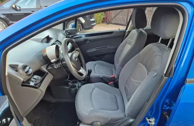 CHEVROLET Spark 