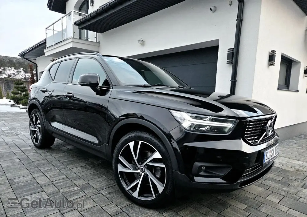 VOLVO XC 40 D4 AWD R-Design