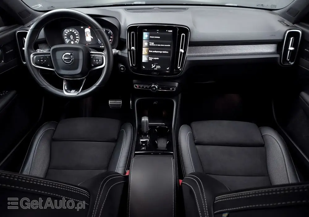 VOLVO XC 40 D4 AWD R-Design