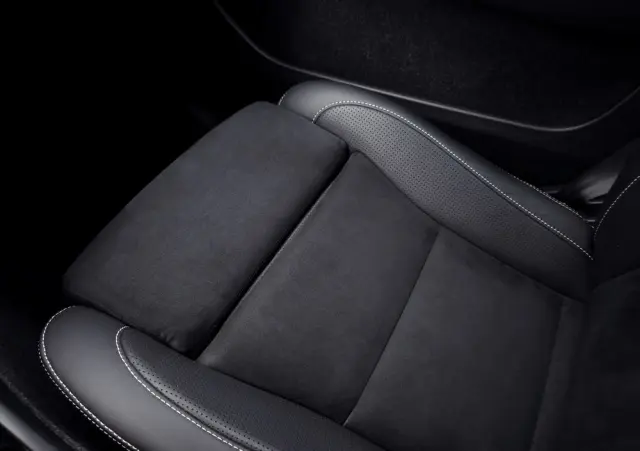 VOLVO XC 40 D4 AWD R-Design