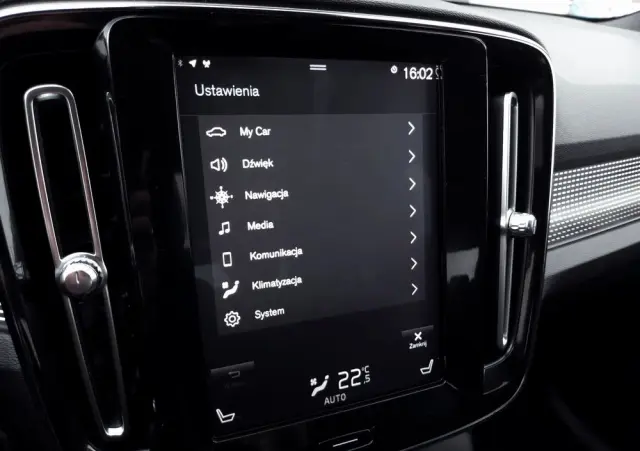 VOLVO XC 40 D4 AWD R-Design