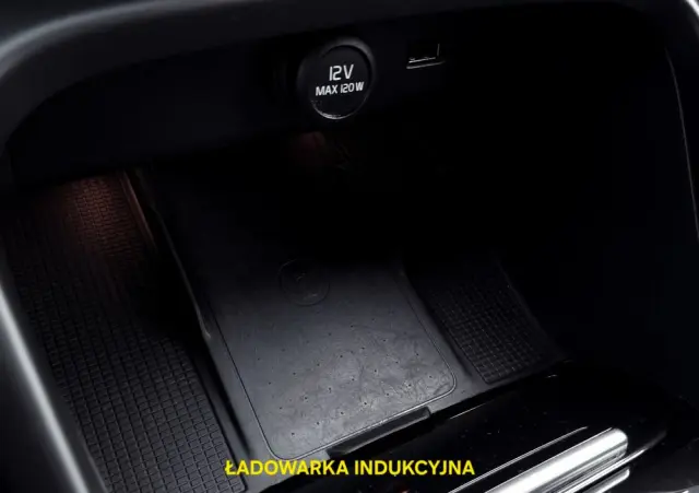 VOLVO XC 40 D4 AWD R-Design