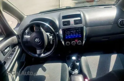 SUZUKI SX4 