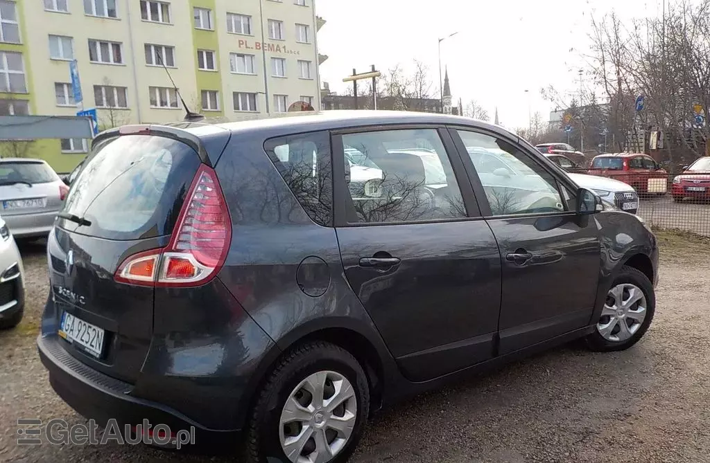 RENAULT Scenic 