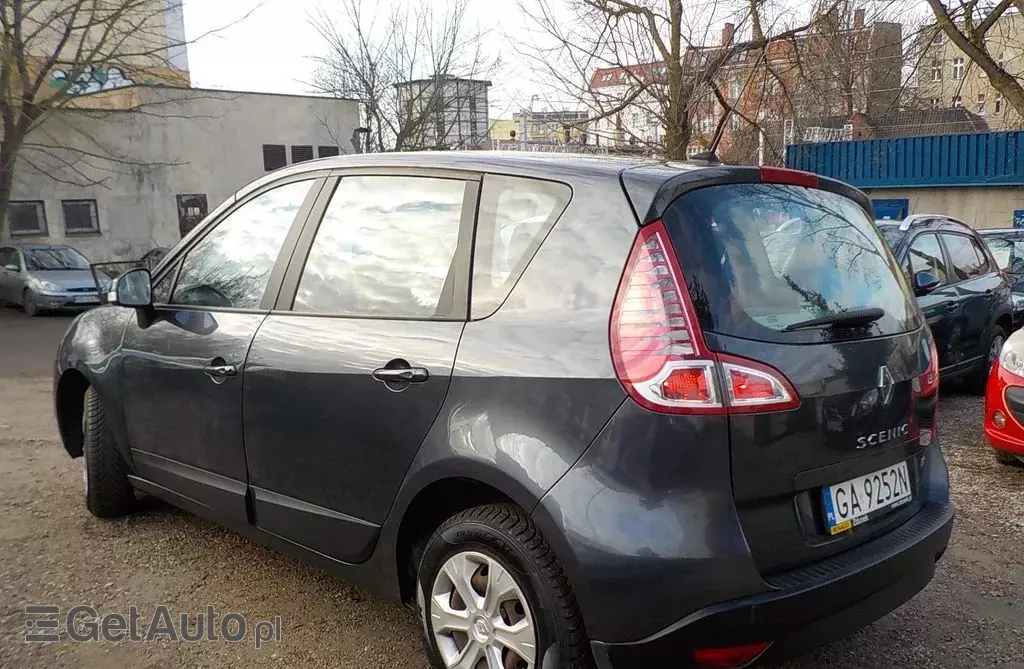 RENAULT Scenic 
