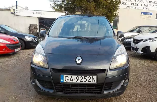 RENAULT Scenic 