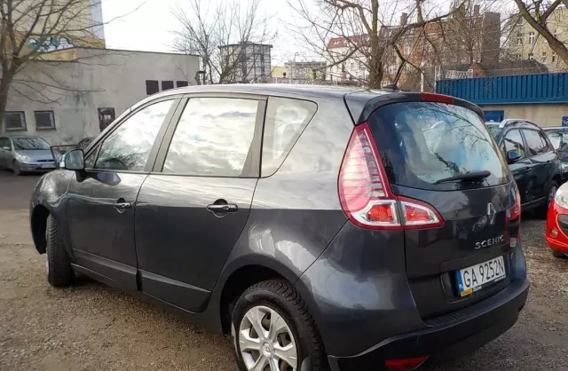 RENAULT Scenic 