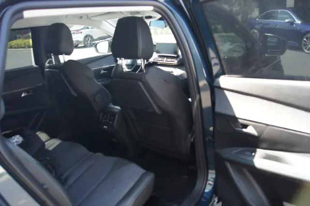 PEUGEOT 5008 Active Pack 130 S&S EAT