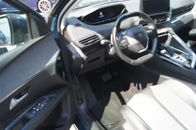 PEUGEOT 5008 Active Pack 130 S&S EAT