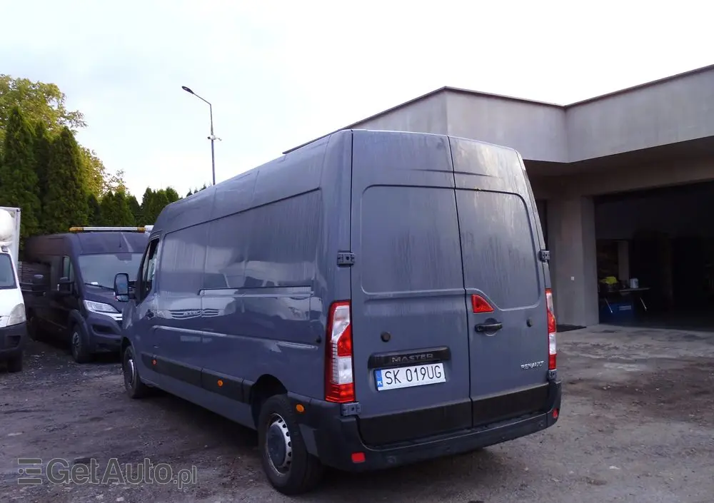 RENAULT Master 