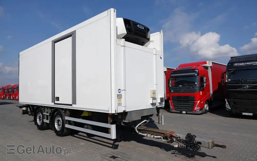 SCHMITZ CARGOBULL PRZYCZEPA  CHŁODNIA / CARIER SUPRA 1250 MT  / WINDA BAR / SAF 